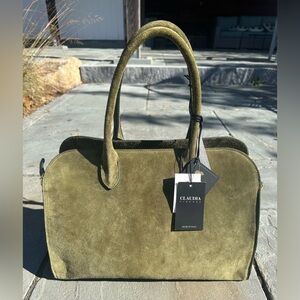 Viral Claudia Firenze bag aka The Rowe Margaux dupe